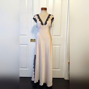 100% Silk Full Length Night Gown Vintage